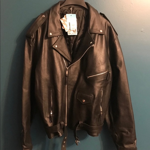 Classic leather motorcycle jacket. - Picture 1 of 6